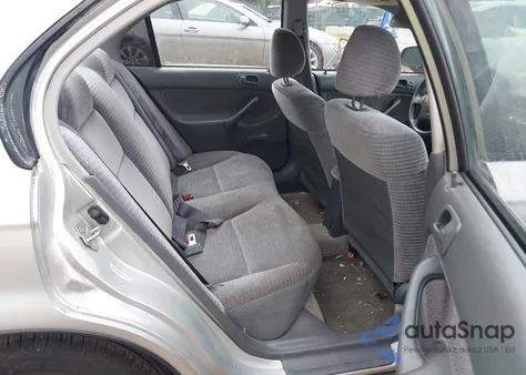 2000 Honda Civic Value Package from USA, damaged, VIN 2HGEJ6618YH579477